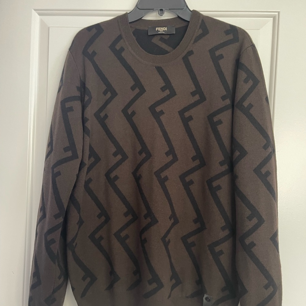 Authentic Fendi sweater . Mens size 54